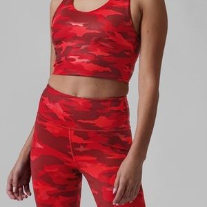 New w/o tags Athleta Elation Train 7/8 length tight